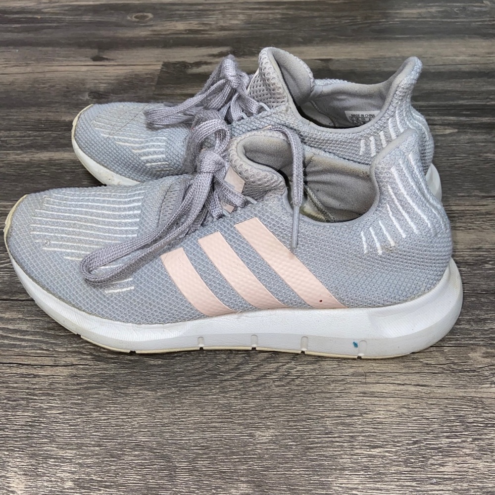 Adidas Swift Run
